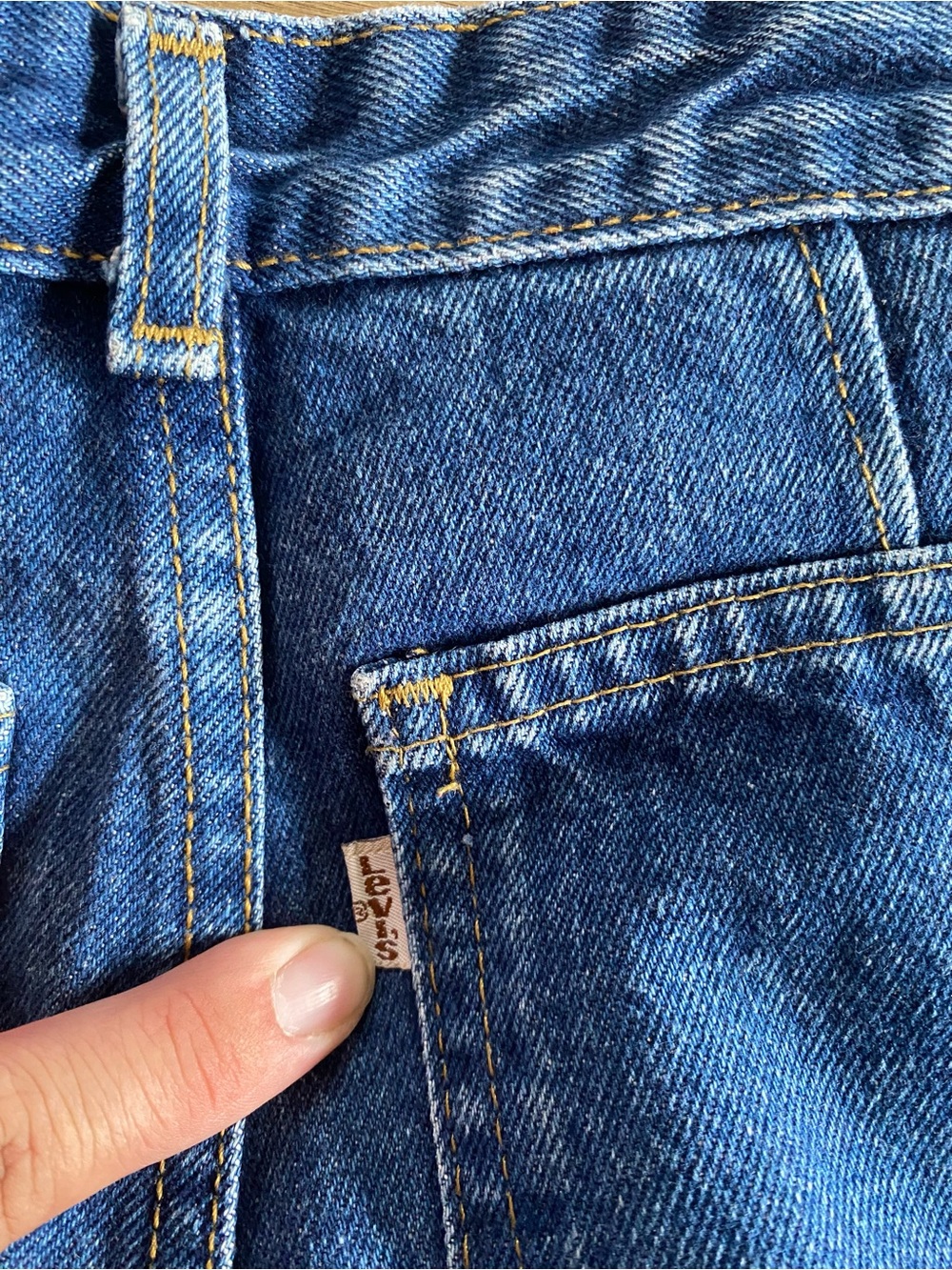 Vintage 80’s-90’s Levi’s Relaxed Fit “Mom” Jeans - Picture 5 of 5